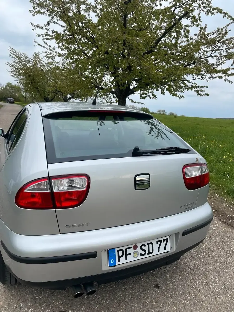 Occasion Seat Leon 179 ch (131 kW) 2002 Argent Citadine