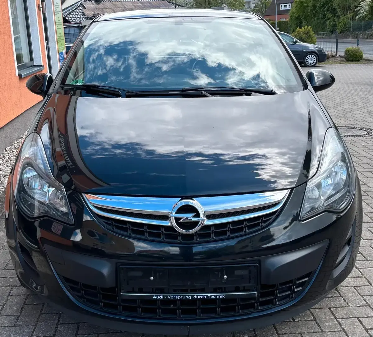 Gebraucht Opel Corsa 70 PS (51 kW) 2014 Schwarz Kleinwagen