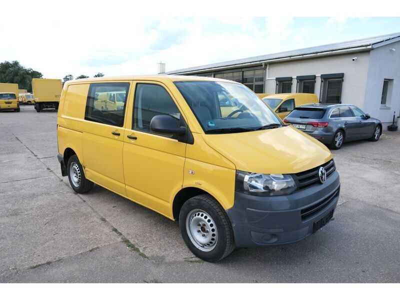 Gebraucht VW T5 84 PS (61 kW) 2011 Ginstergelb r1032 Van