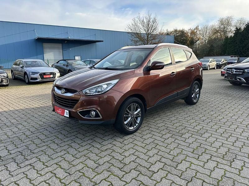 Braun Gebraucht 2014 Hyundai ix35 Edition SUV | 10.990 € (Fairer Preis) - Bild 1/4