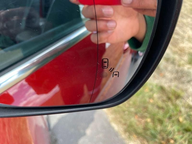 Gebraucht Ford C-MAX Titanium 125 PS (91 kW) 2017 Rot Van / Kleinbus