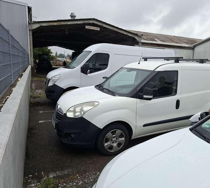 Gebraucht Opel Combo 105 PS (77 kW) 2016 Weiß Van