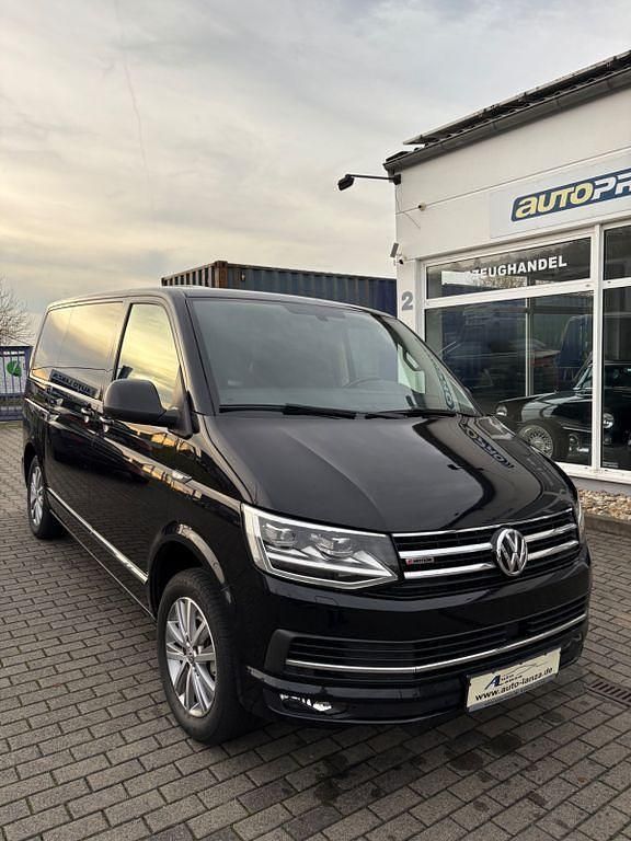 Schwarz Gebraucht 2018 VW Multivan Van | 30.900 € (Fairer Preis) - Bild 1/4