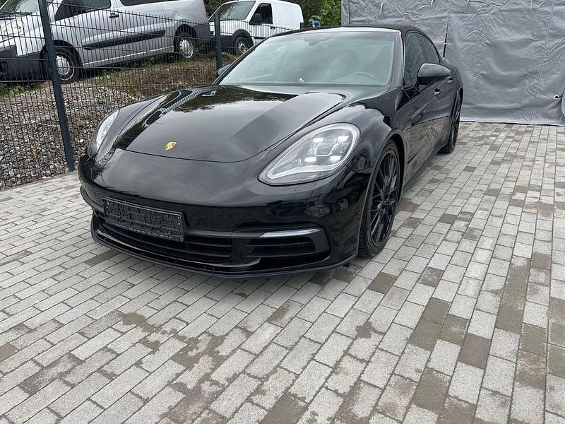 Schwarz Gebraucht 2017 Porsche Panamera 4S Limousine | 68.950 € (Teuer) - Bild 1/4