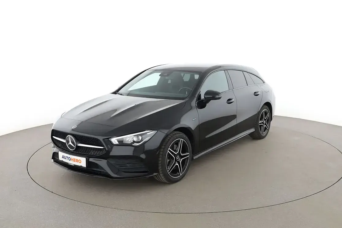 Gebraucht Mercedes CLA250e Shooting Brake AMG line 102 PS (75 kW) 2021 Kombi