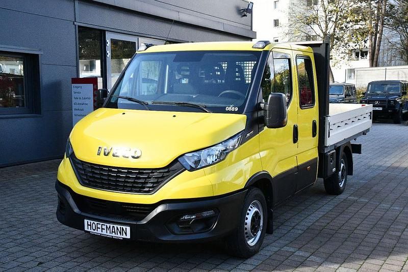 Gebraucht Iveco Daily 155 PS (114 kW) 2019 Gelb Limousine
