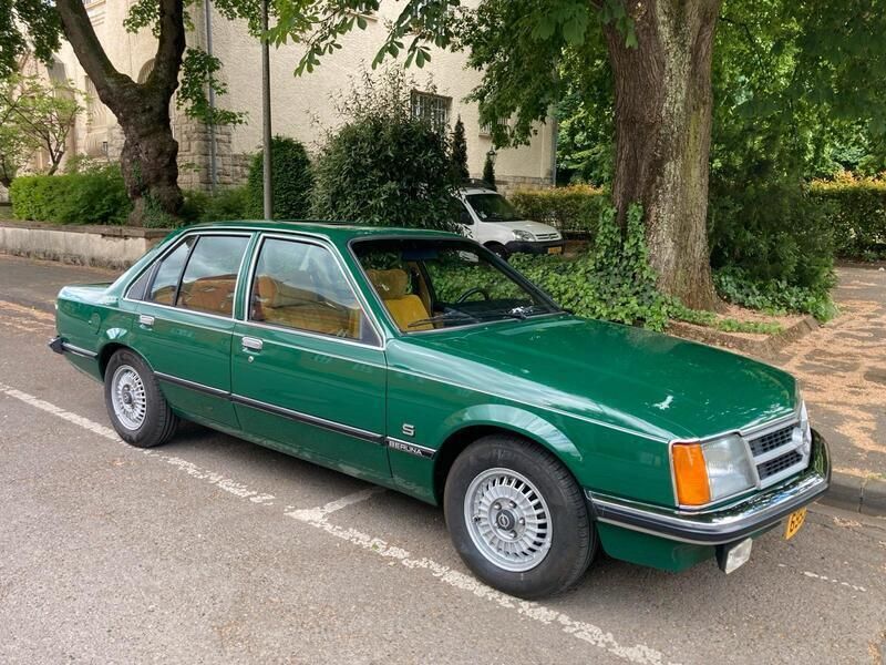 Grün Gebraucht 1979 Opel Commodore S Limousine | 10.500 € - Bild 1/4