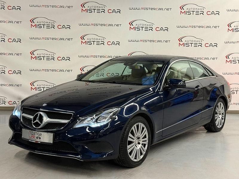 Gebraucht Mercedes E200 184 PS (135 kW) 2014 Blau Coupé
