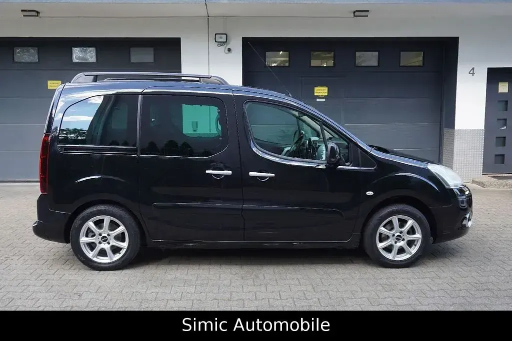 Gebraucht Citroën Berlingo SELECTION 114 PS (83 kW) 2014 Schwarz Van / Kleinbus