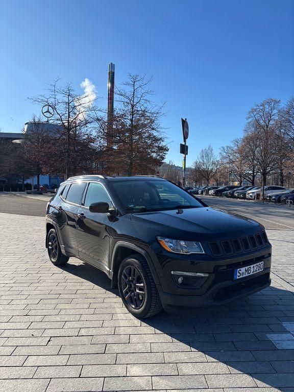Gebraucht Jeep Compass Limited 182 PS (133 kW) 2018 Schwarz SUV