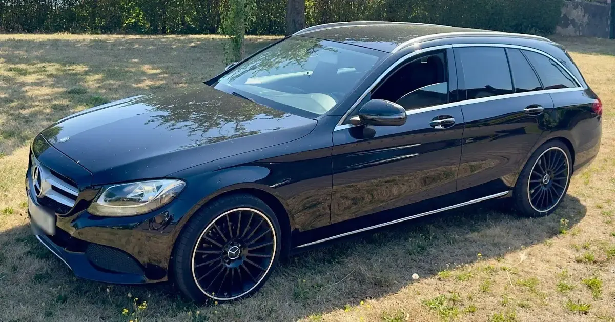 Gebraucht Mercedes C180 156 PS (114 kW) 2015 Schwarz Kombi