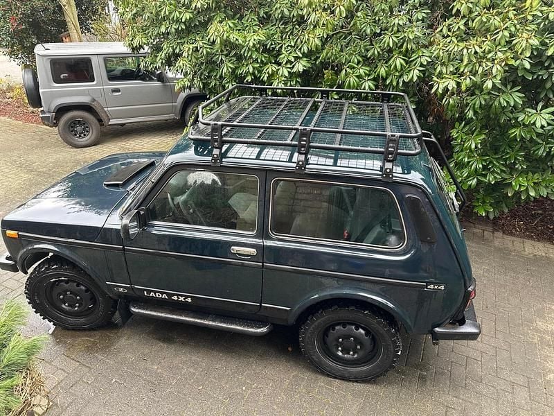 Gebraucht Lada niva 83 PS (61 kW) 2013 Grün SUV