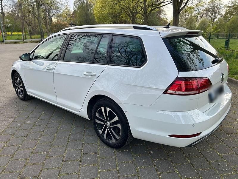 Gebraucht VW Golf VII IQ Drive 116 PS (85 kW) 2019 Weiß Kombi