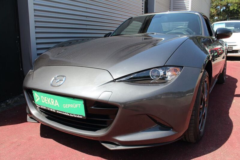 Machine gray (metallic) Gebraucht 2020 Mazda MX5 Edition Cabrio | 23.479 € (Teuer) - Bild 1/4