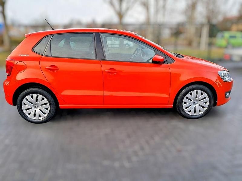 Gebraucht VW Polo Team 60 PS (44 kW) 2010 Orange Kleinwagen