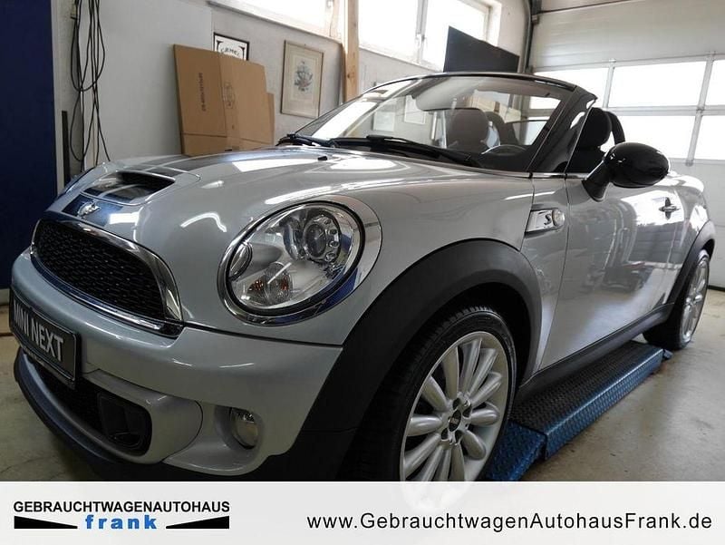 Weiß Gebraucht 2012 Mini Cooper S Roadster Chili Cabrio | 12.900 € - Bild 1/4