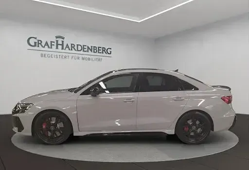 Neu Audi RS3 Comfort 400 PS (294 kW) 2026 Grau Limousine