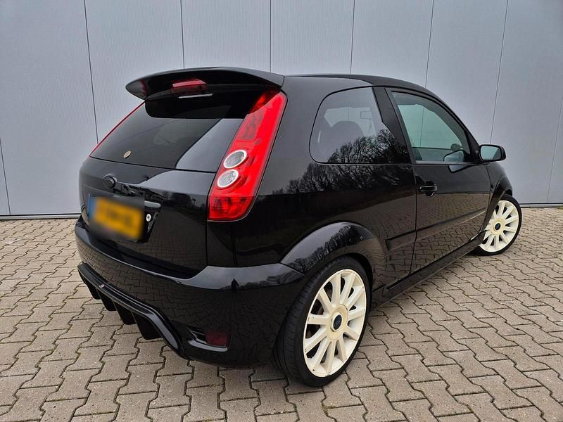 Gebraucht Ford Fiesta ST 150 PS (110 kW) 2006 Schwarz Kleinwagen