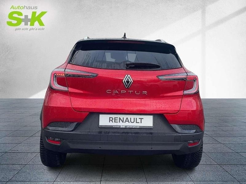 Neu Renault Captur Techno 114 PS (83 kW) 2026 Dezirrot metallic, black pearlschwarz metallic (rot) SUV