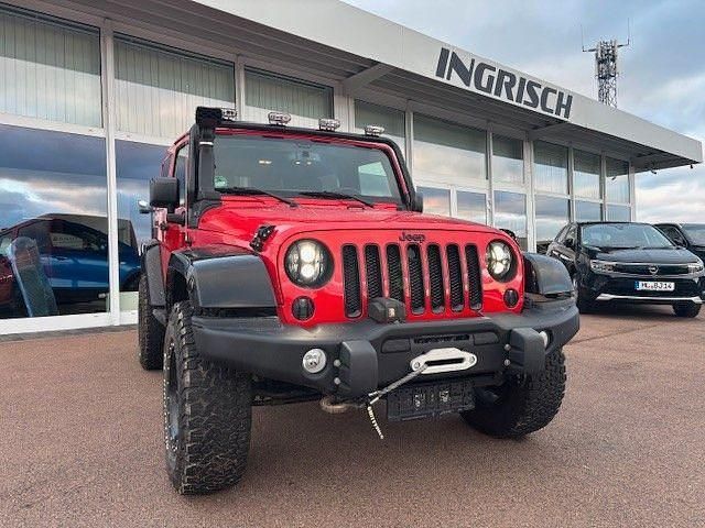 Rot Gebraucht 2018 Jeep Wrangler Unlimited Sahara SUV | 46.590 € (Fairer Preis) - Bild 1/4