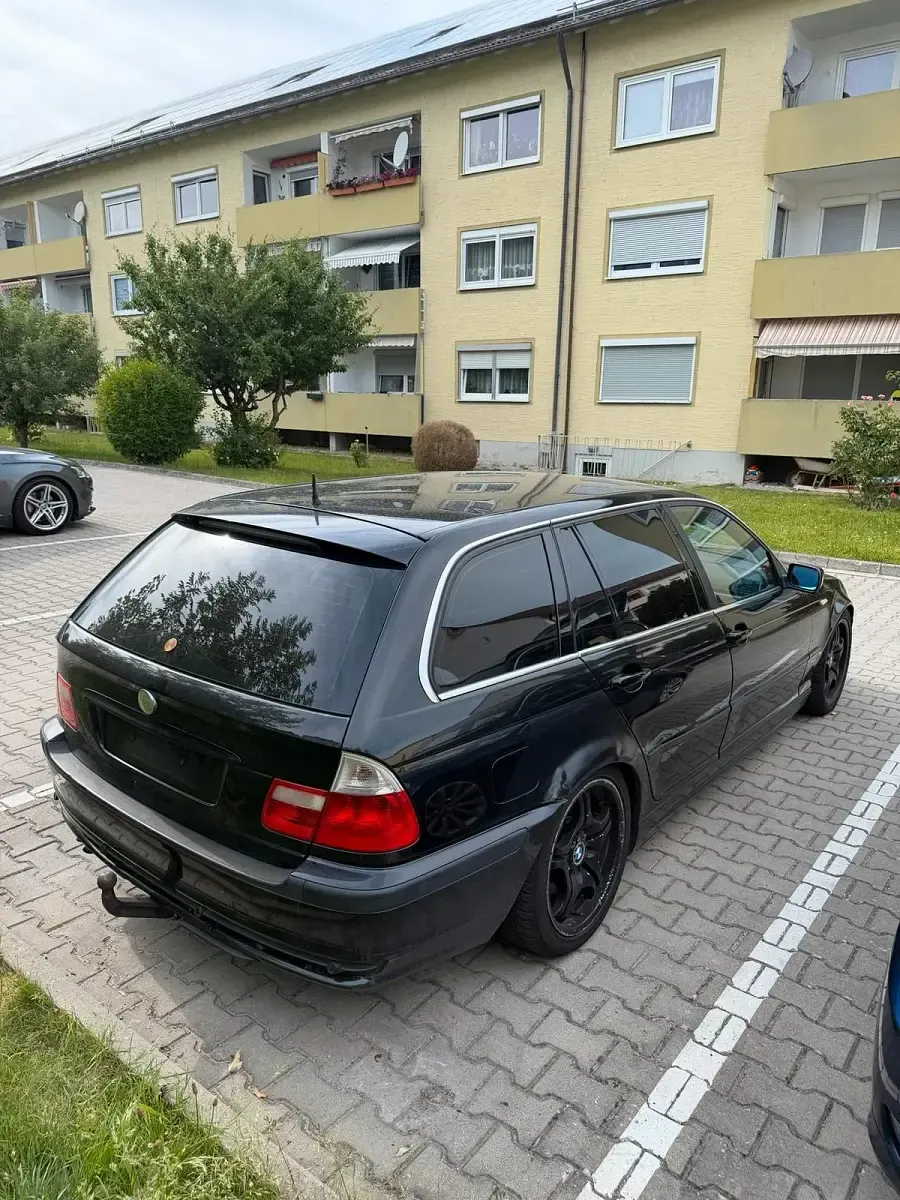 Gebraucht BMW 330 184 PS (135 kW) 2003 Schwarz Kombi
