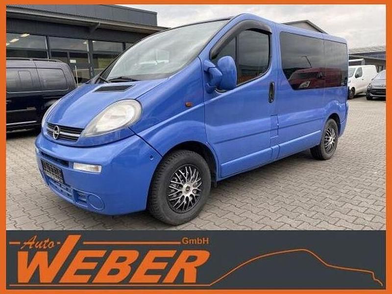 Tintenblau Gebraucht 2006 Opel Vivaro Van | 6.250 € (Guter Preis) - Bild 1/4