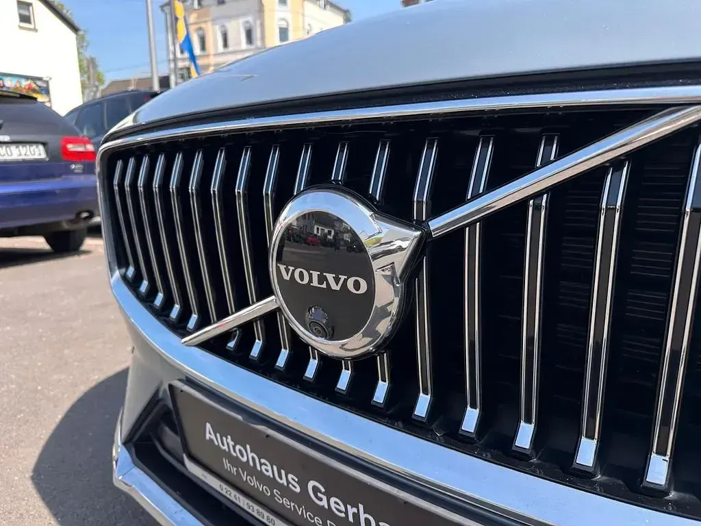 Gebraucht Volvo XC60 Ultimate 310 PS (228 kW) 2023 Grau SUV