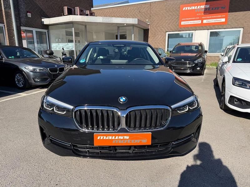 Gebraucht BMW 520 190 PS (139 kW) 2022 Schwarz Limousine