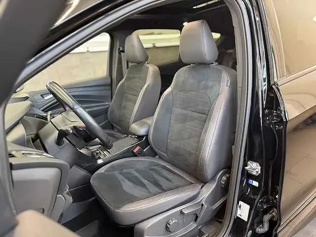 Gebraucht Ford Kuga ST-Line 175 PS (128 kW) 2019 Schwarz SUV