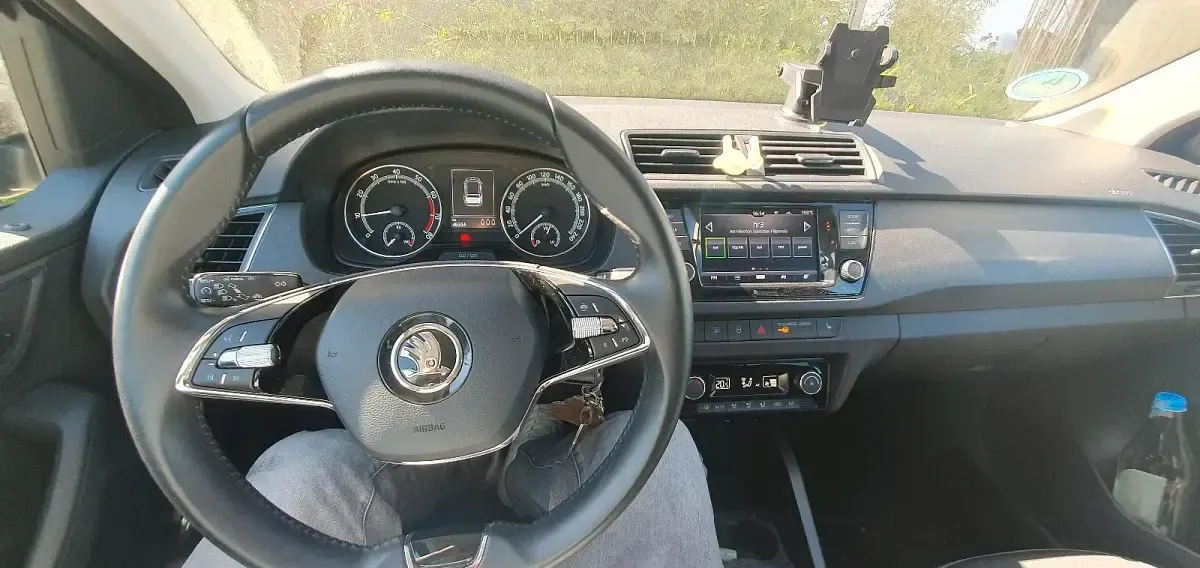 Gebraucht Skoda Fabia 80 PS (58 kW) 2022 Schwarz Kleinwagen