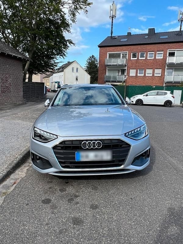 Silber Gebraucht 2021 Audi A4 Advanced Kombi | 23.000 € (Guter Preis) - Bild 1/4