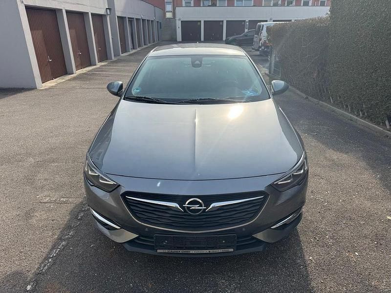 Gebraucht Opel Insignia Edition 170 PS (125 kW) 2017 Grau Limousine