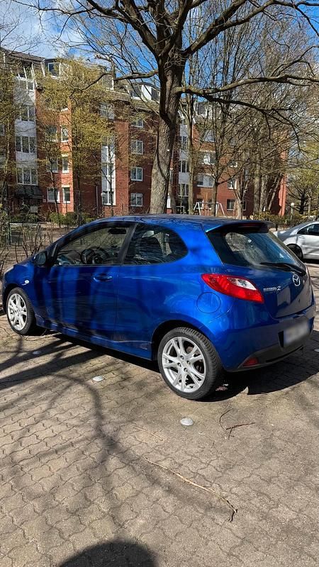 Gebraucht Mazda 2 103 PS (75 kW) 2009 Blau Kleinwagen