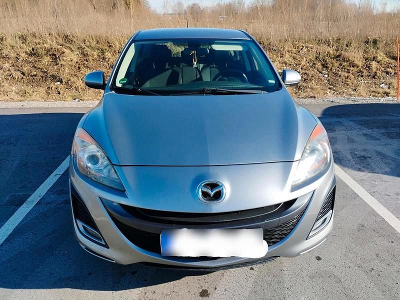 Gebraucht Mazda 3 Edition 105 PS (77 kW) 2011 Grau Limousine