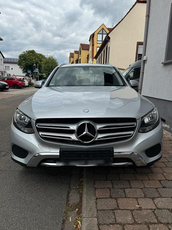 Gebraucht 2015 Mercedes GLC220 SUV | 18.990 € (Guter Preis) - Bild 1/4
