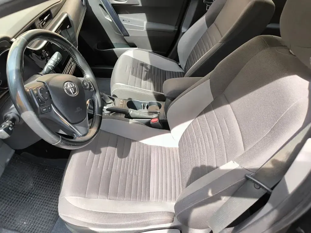 Gebraucht Toyota Auris Comfort 116 PS (85 kW) 2016 Schwarz Limousine
