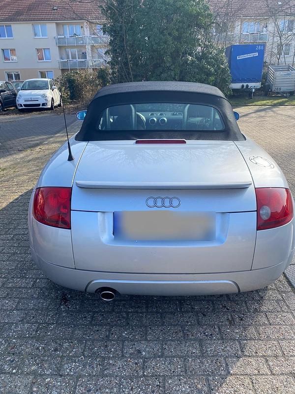 Gebraucht Audi TT Roadster 180 PS (132 kW) 2000 Silber Cabrio