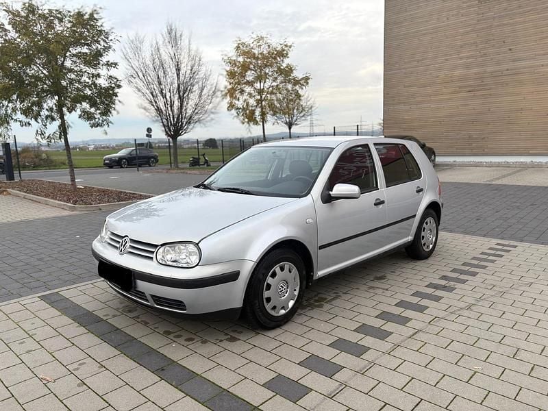 Silber Gebraucht 1999 VW Golf III Kleinwagen | 2.190 € (Fairer Preis) - Bild 1/4