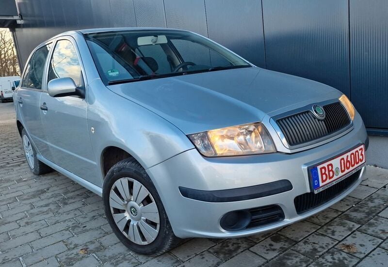 Silber Gebraucht 2006 Skoda Fabia Kleinwagen | 1.660 € (Guter Preis) - Bild 1/4
