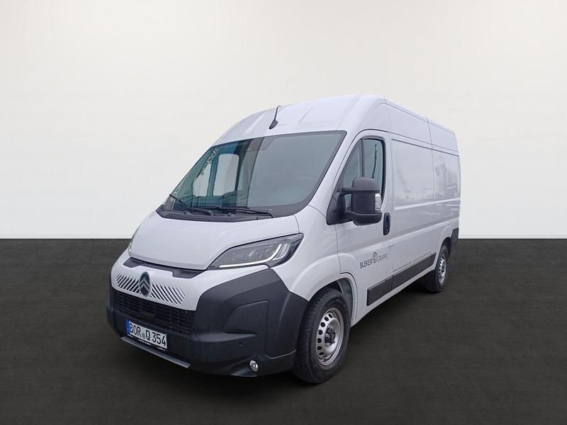 Eisweiß Gebraucht 2024 Citroën Jumper Van / Kleinbus | 29.740 € (Guter Preis) - Bild 1/4