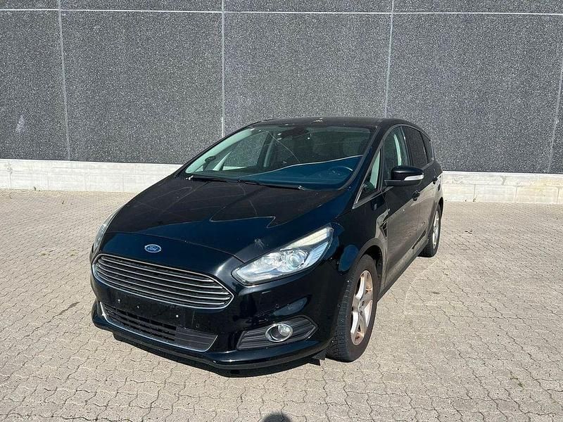 Schwarz Gebraucht 2017 Ford S-MAX Titanium Van / Kleinbus | 8.000 € (Guter Preis) - Bild 1/4