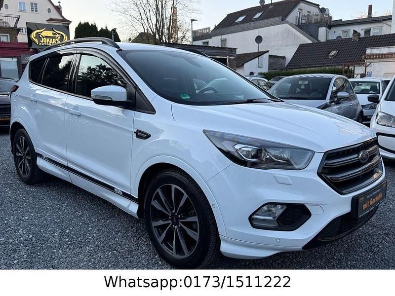 Gebraucht Ford Kuga ST-Line 150 PS (110 kW) 2018 Weiß SUV