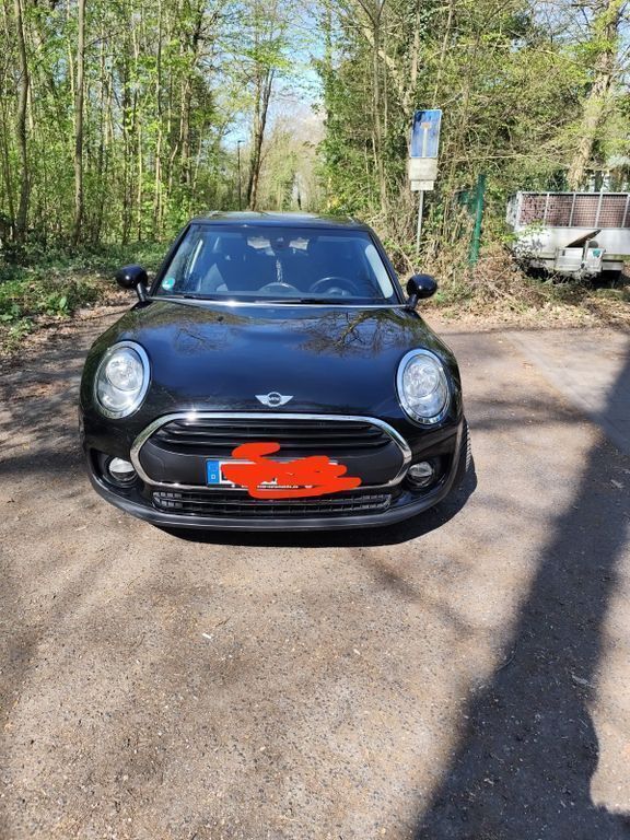 Schwarz Gebraucht 2017 Mini One Clubman Kombi | 11.300 € (Guter Preis) - Bild 1/4