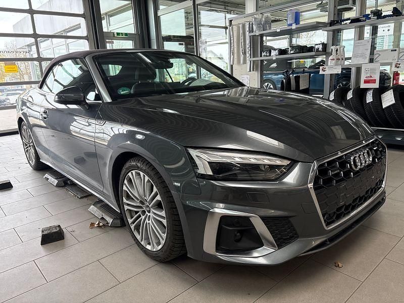 Gebraucht Audi A5 Ambiente 2023 Daytonagrau perleffekt/verdeck braun Coupé