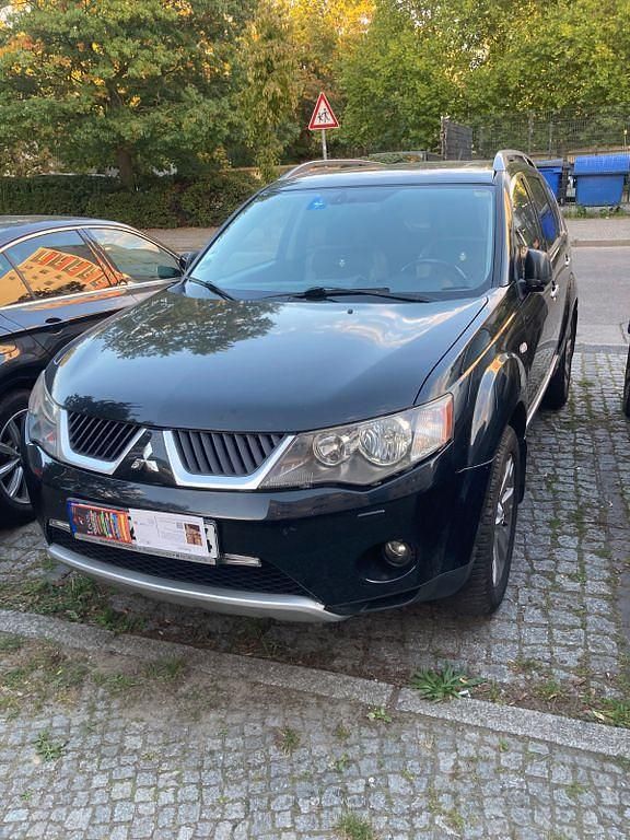 Schwarz Gebraucht 2008 Mitsubishi Outlander Instyle SUV | 5.450 € (Fairer Preis) - Bild 1/4