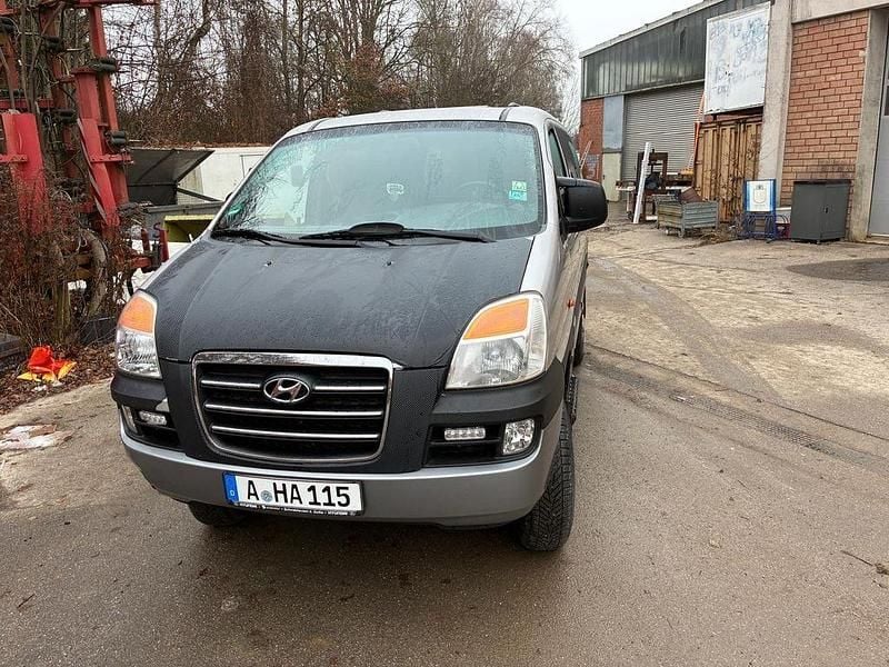 Gebraucht Hyundai H-1 140 PS (102 kW) 2006 Silber Van / Kleinbus