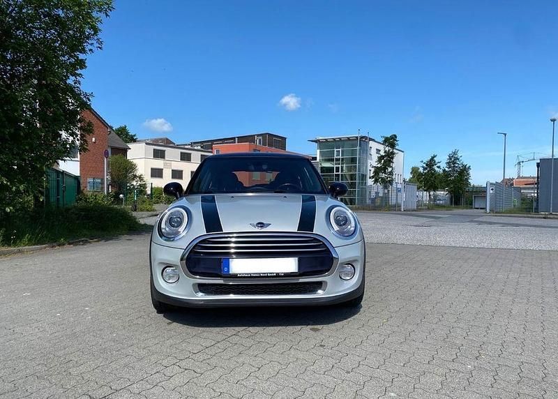 Gebraucht Mini Cooper D Chili 116 PS (85 kW) 2015 Silber Kleinwagen