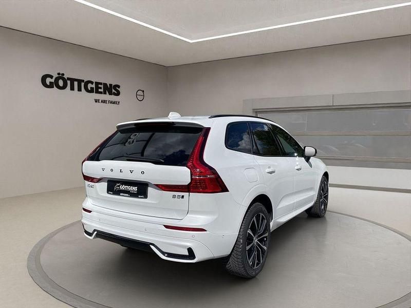 Gebraucht Volvo XC60 Ultimate 250 PS (183 kW) 2023 Weiß SUV
