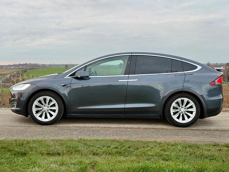 Gebraucht Tesla Model X 244 kW (332 PS) 2018 Grau SUV