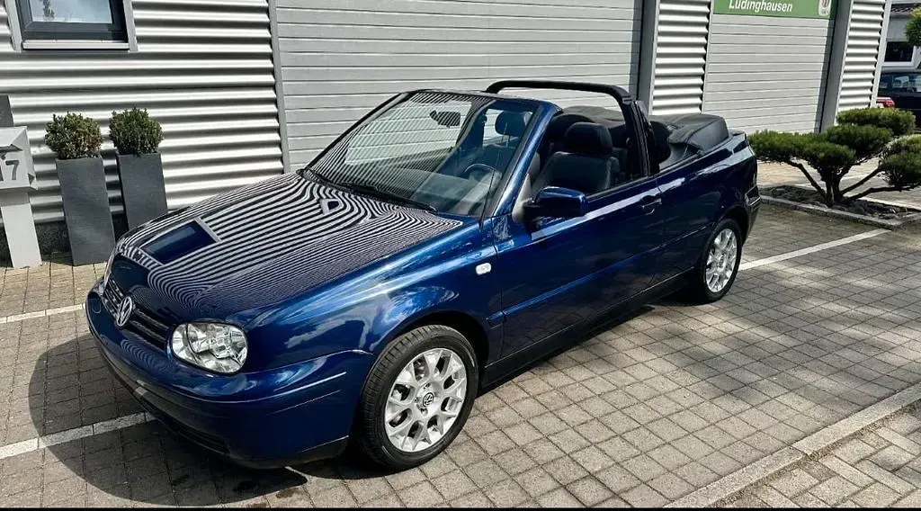 Gebraucht VW Golf Highline 116 PS (85 kW) 2001 Blau Cabrio